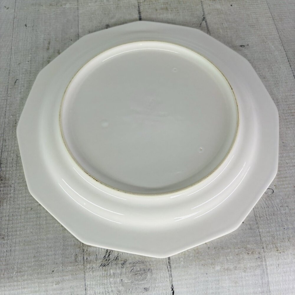 Pfaltzgraff HERITAGE WHITE Multisided Castle Mark Stoneware Dinner Plates Set 4 - Picture 9 of 16